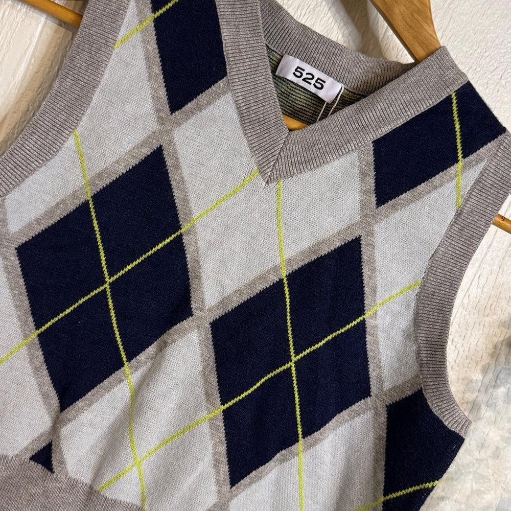 ESTELLE argyle high v-neck cropped vest NWOT grey mist heather multi - Picture 6 of 7